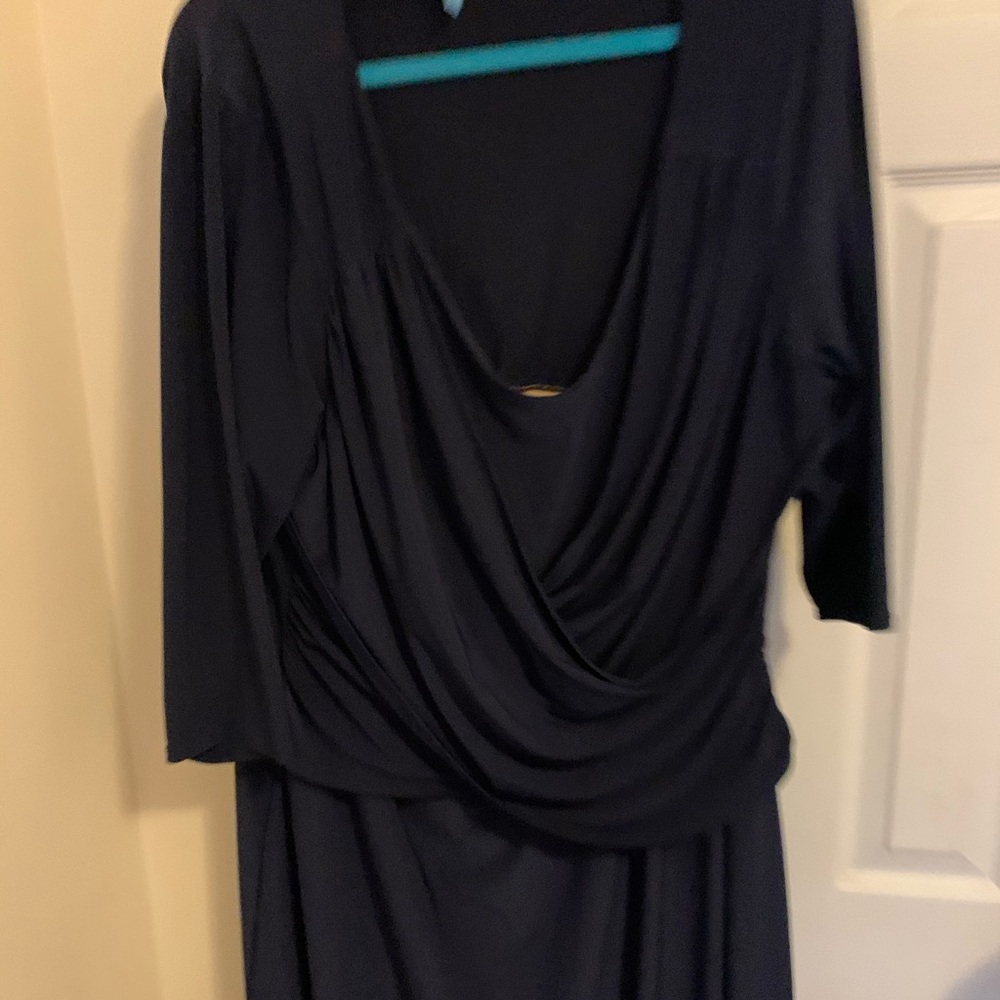 Slimming navy special occasion dress